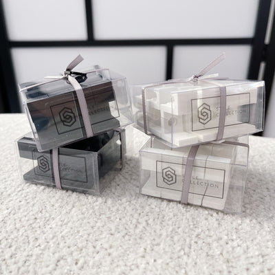 STYLE COLLECTION HOME vita och svarta hängare clips set presentförpackning